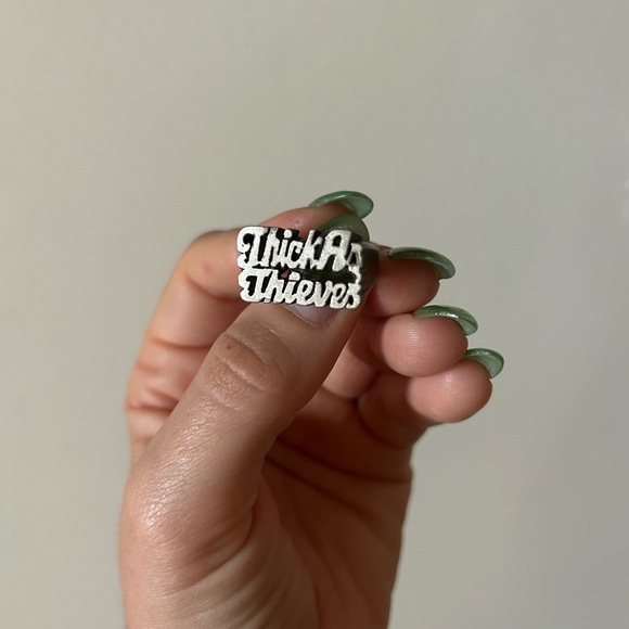 Thick as thieves sterling silver ring - Picture 3 of 6